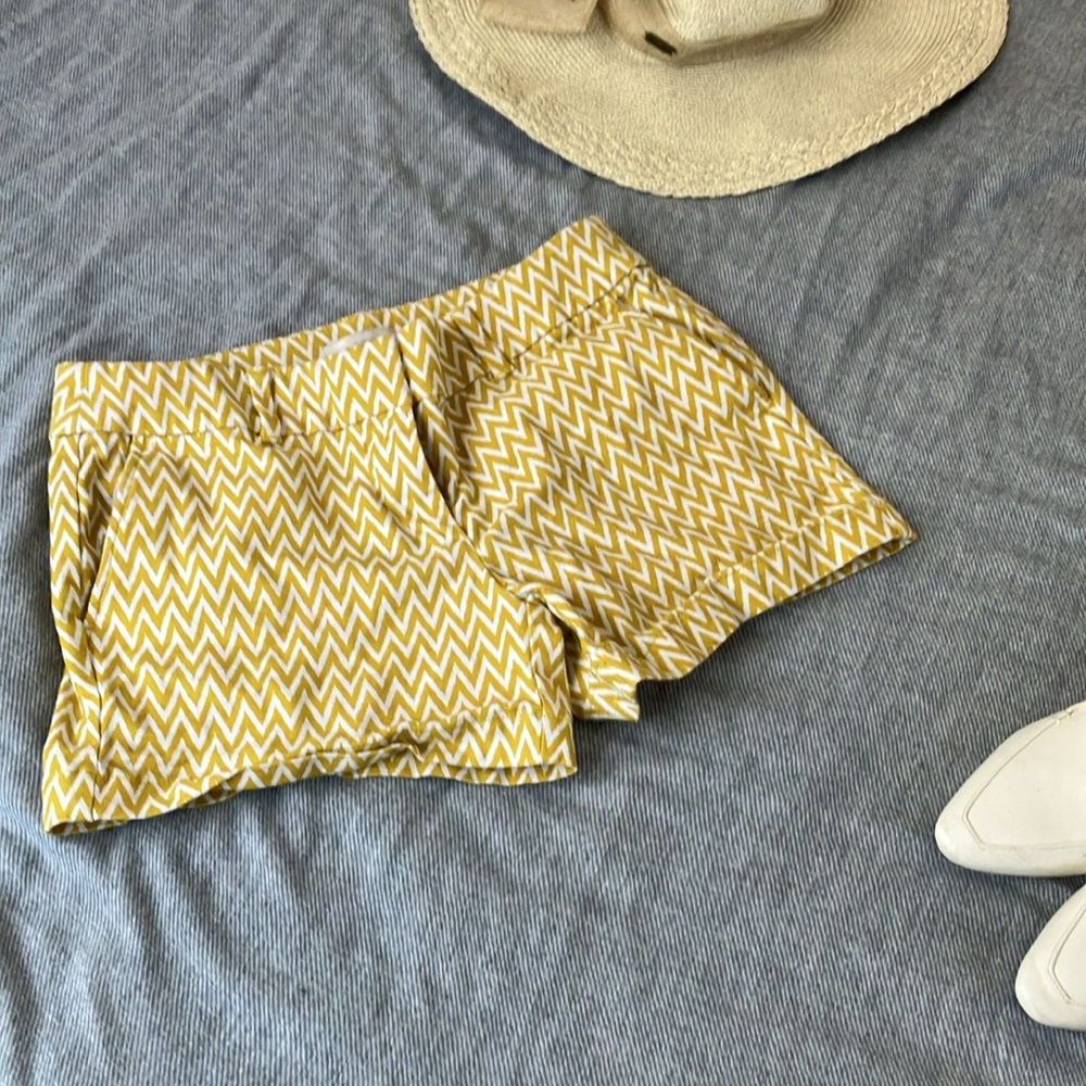 Bright summer woven Women's Yellow Zigzag Shorts
